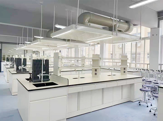 �з�ʵ����